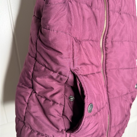 Natural Reflections Magenta Quilted Zip Down Vest - Picture 4 of 4